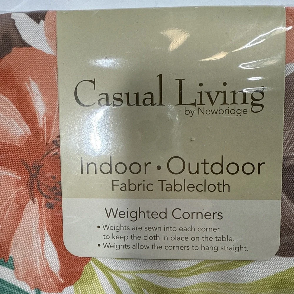 70 in Round NEW Casual Living by Newbridge Indoor Outdoor Fabric Flowers & Leave
